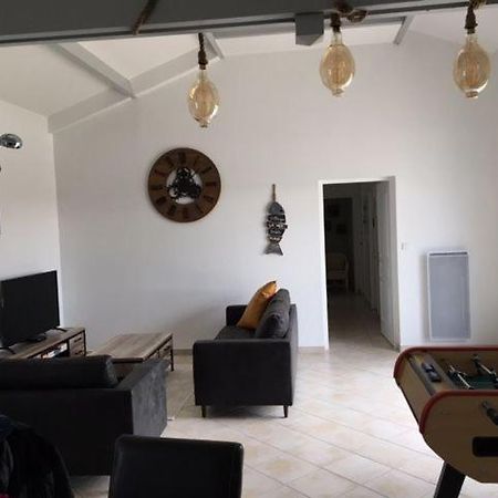 Gite Avec Piscine Privative L'Aiguillon-sur-Vie Ngoại thất bức ảnh